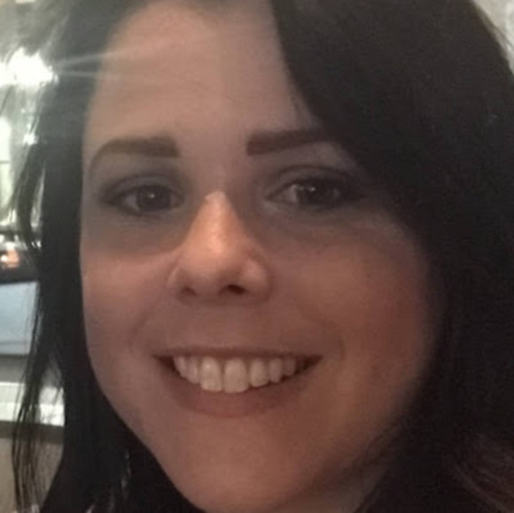 Meet your Posher, Laura - Picture 1 of 1